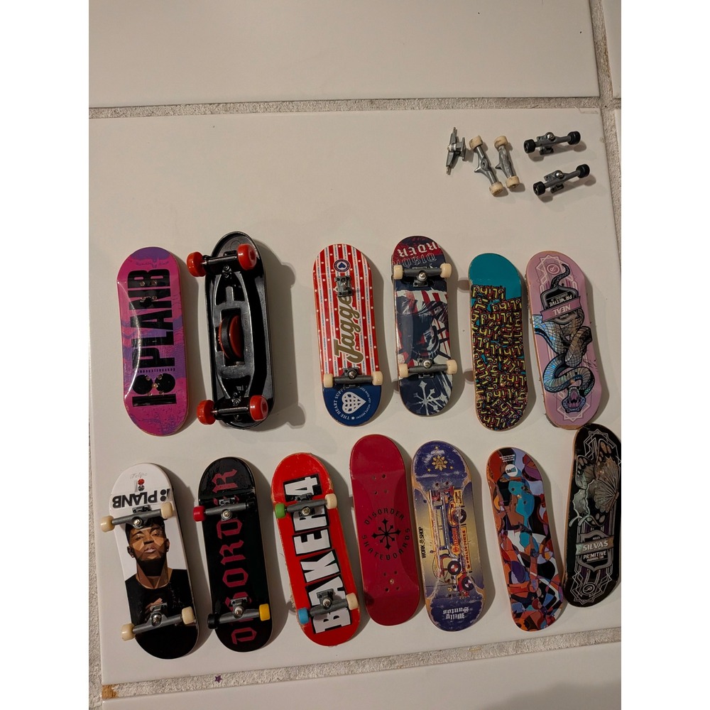 Tech Deck Fingerboar 12 Skateboards